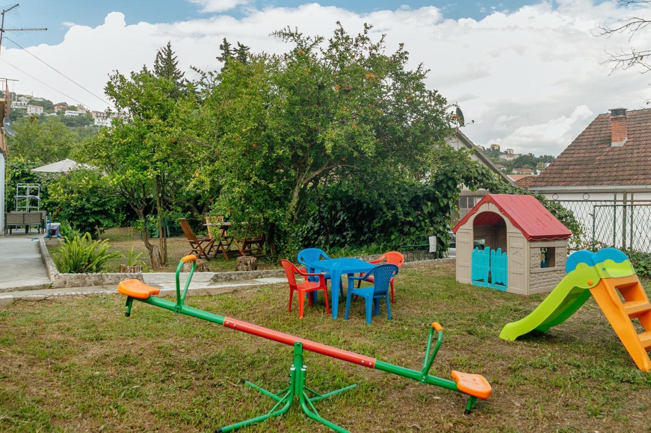 Green Garden Apartments Херцег Нови Екстериор снимка