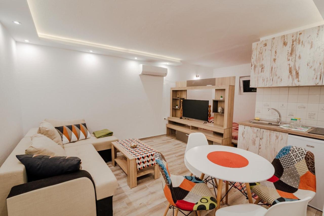 Green Garden Apartments Херцег Нови Стая снимка